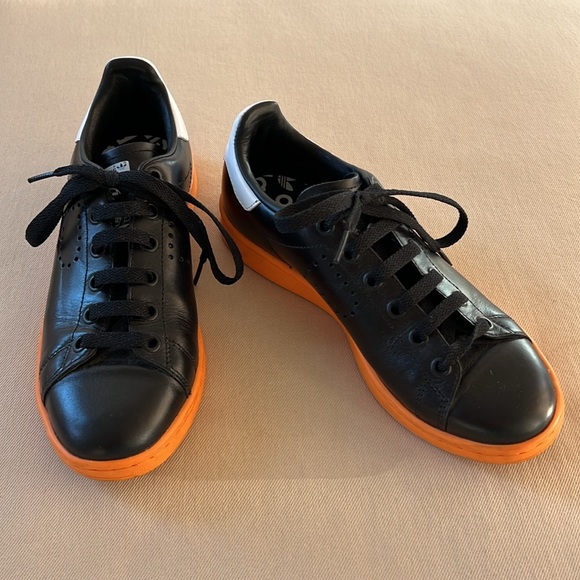 adidas x Stan Smith Leather ‘Black Orange’ - Picture 14 of 14